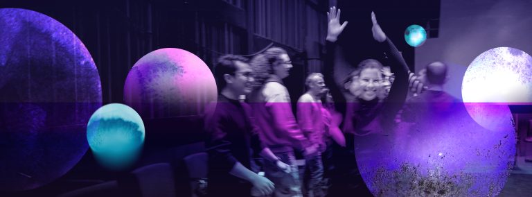 Illustration showing entrepreneurs’ values and wellbeing differences between curiosity-driven and status-driven founders.